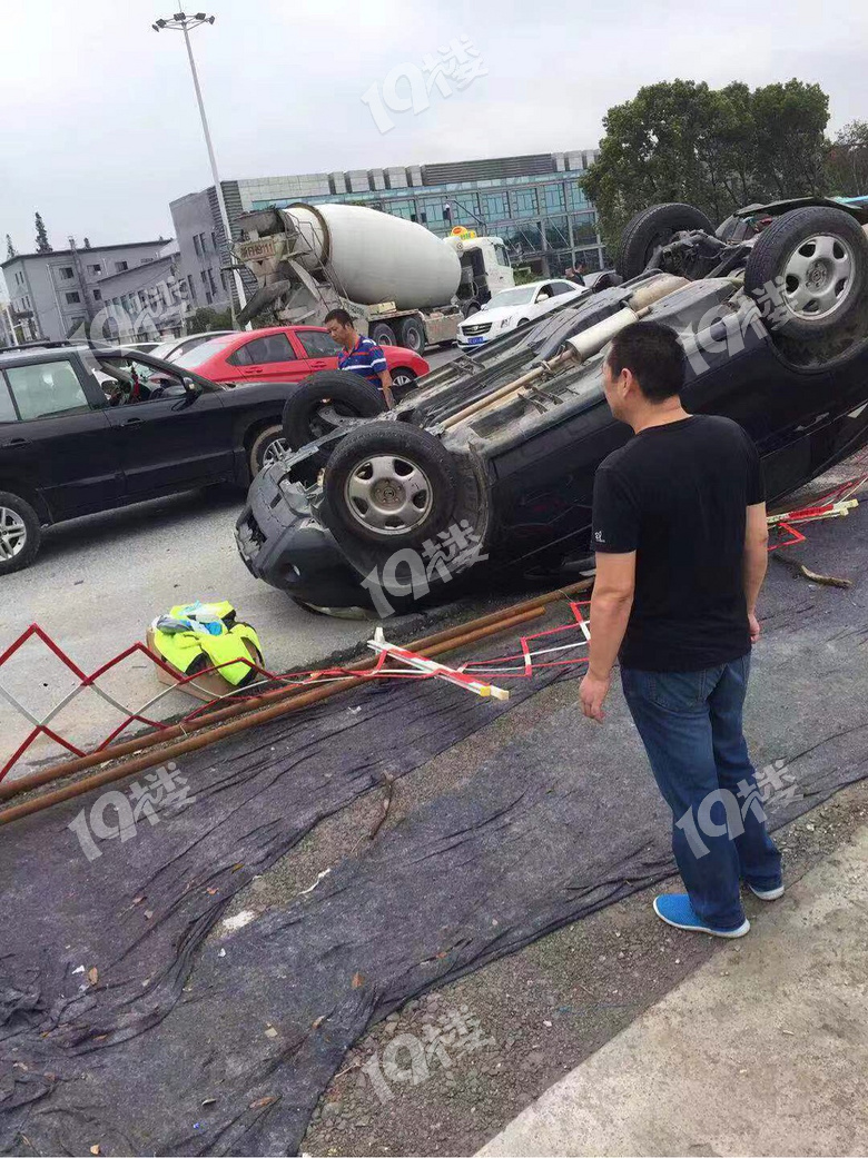 湖州最新車禍?zhǔn)录疃冉馕雠c報道